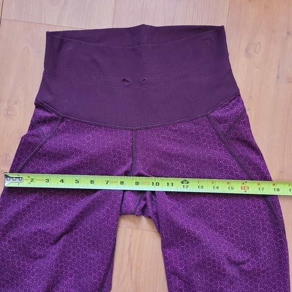 Lululemon Shake It Out Crop - Picture 12 of 16